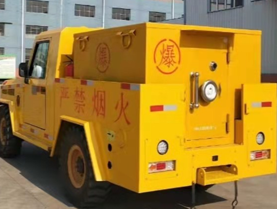 丛台凯龙爆破器材运输车：保障爆破任务的安全运行